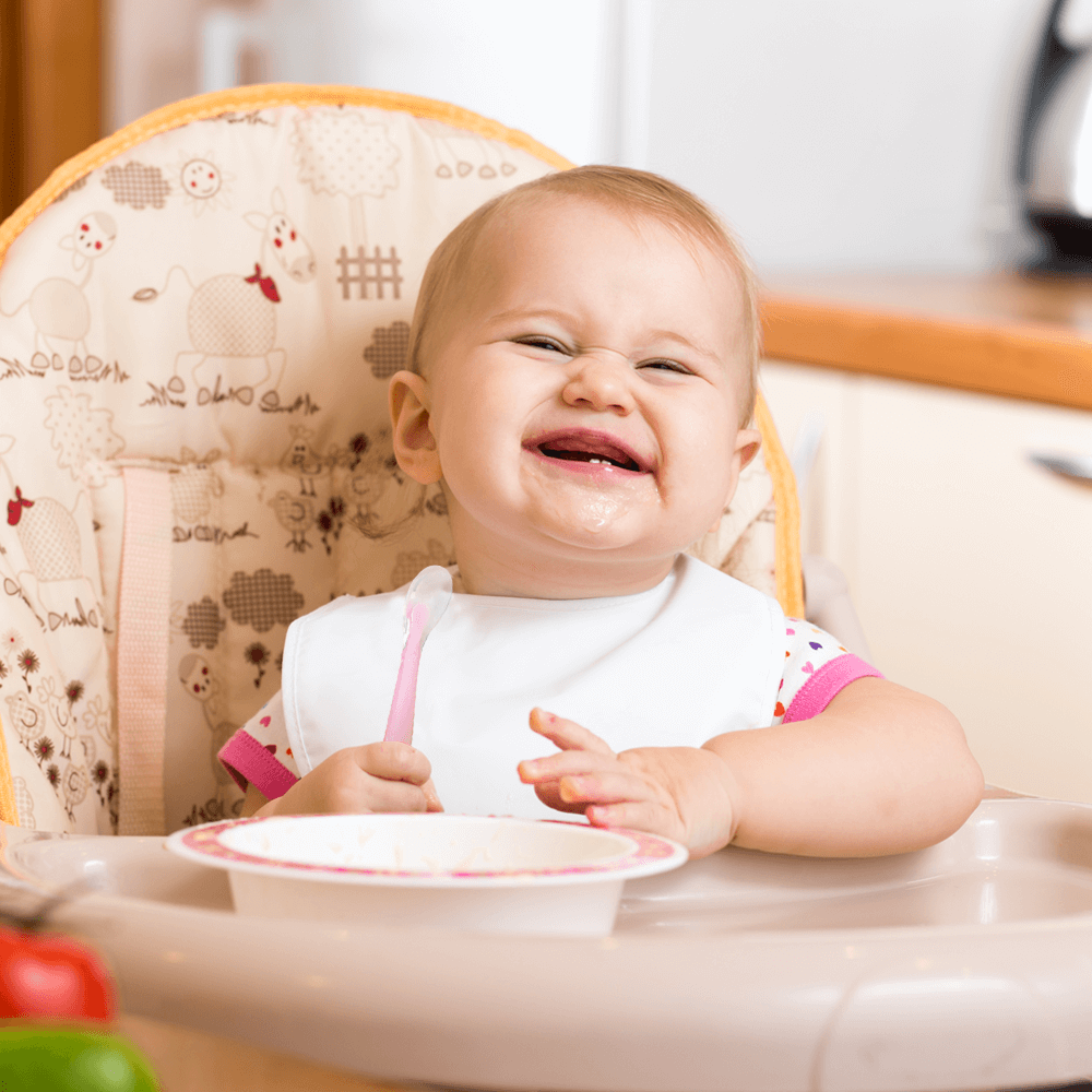 в каком возрасте ребенок ест с общего стола