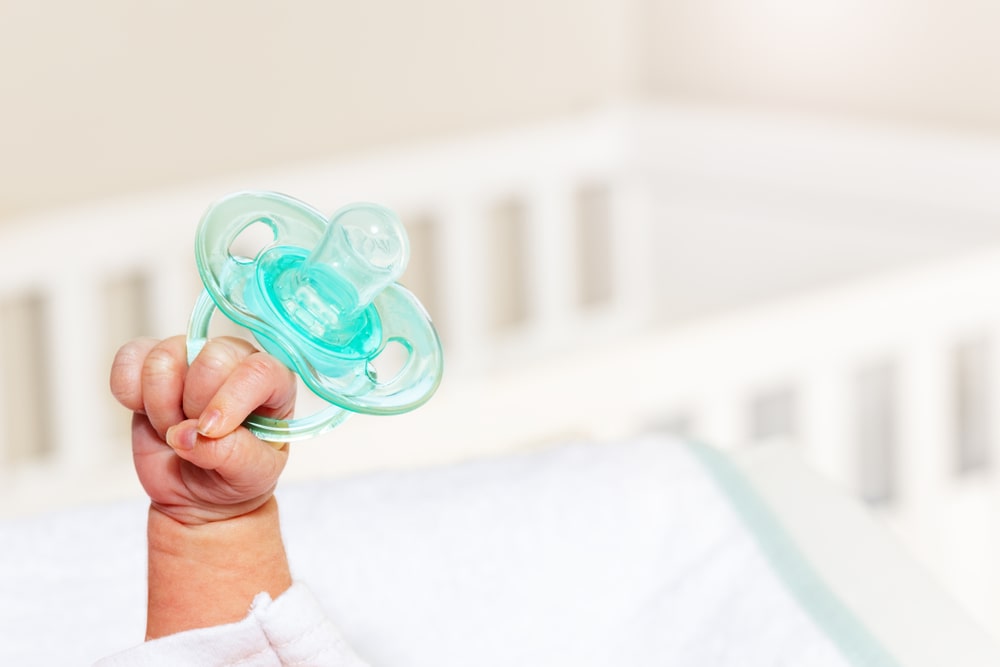 binky-breakup-when-should-a-baby-stop-using-a-pacifier